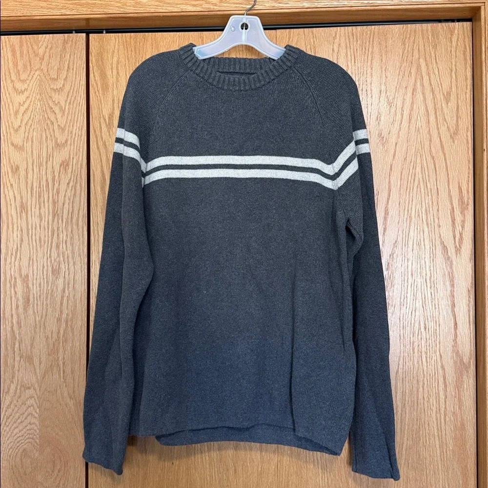 Men’s XL Old Navy Gray Crewneck Sweater with Stripes